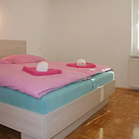 Appartement Ravnik Brod 13 *